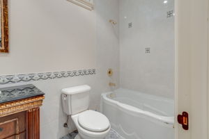  18 Farina Dr, Brampton, ON L6P 0E3, US Photo 103