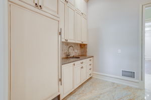  18 Farina Dr, Brampton, ON L6P 0E3, US Photo 57