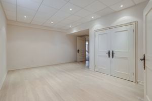  18 Farina Dr, Brampton, ON L6P 0E3, US Photo 96