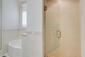  18 Farina Dr, Brampton, ON L6P 0E3, US Photo 82