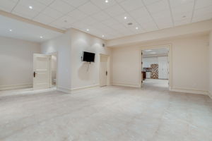  18 Farina Dr, Brampton, ON L6P 0E3, US Photo 106