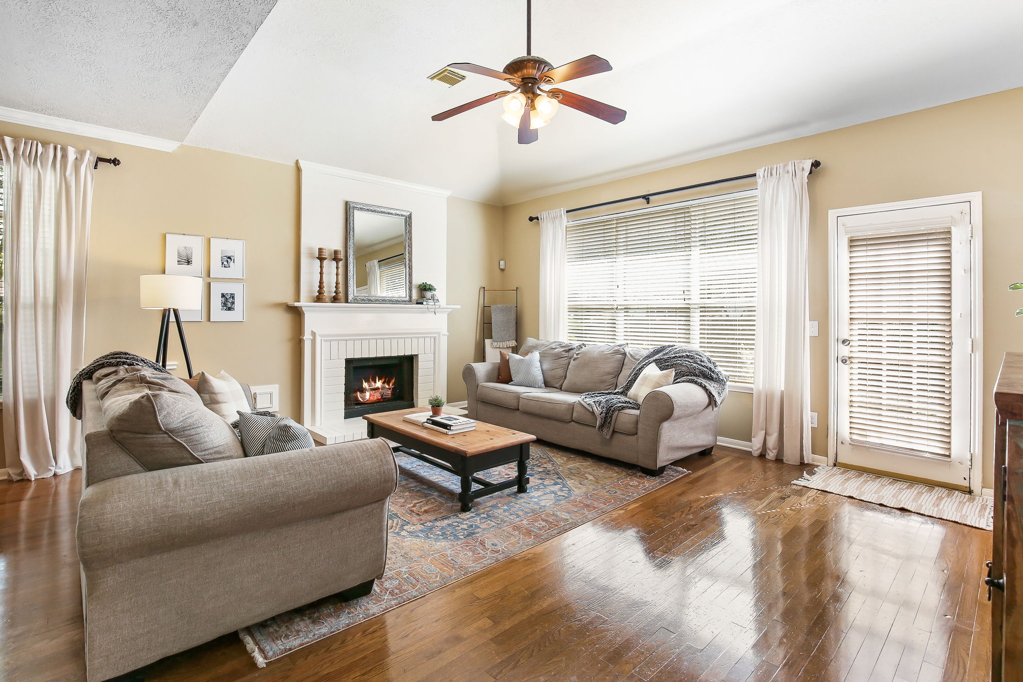  18 Firethorn Pl, Spring, TX 77382, US Photo 21