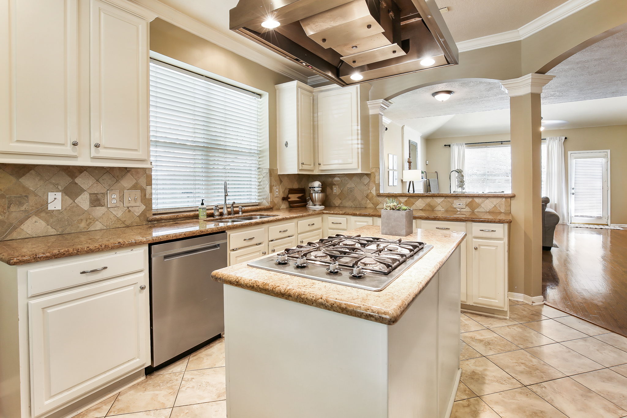  18 Firethorn Pl, Spring, TX 77382, US Photo 24