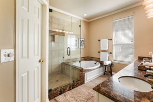  18 Firethorn Pl, Spring, TX 77382, US Photo 27