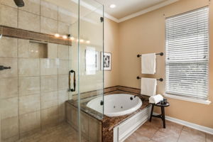  18 Firethorn Pl, Spring, TX 77382, US Photo 28