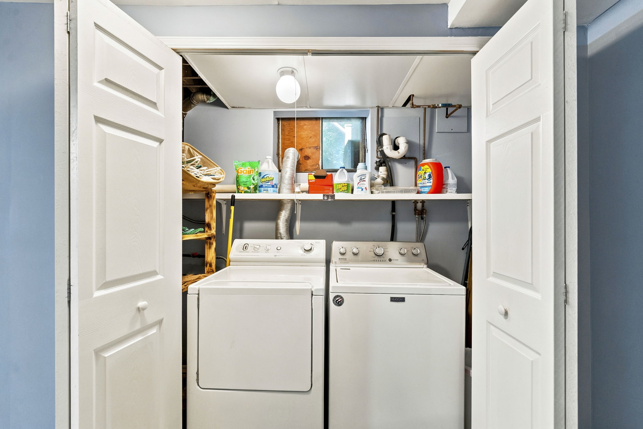 Finished Basement-Laundry
