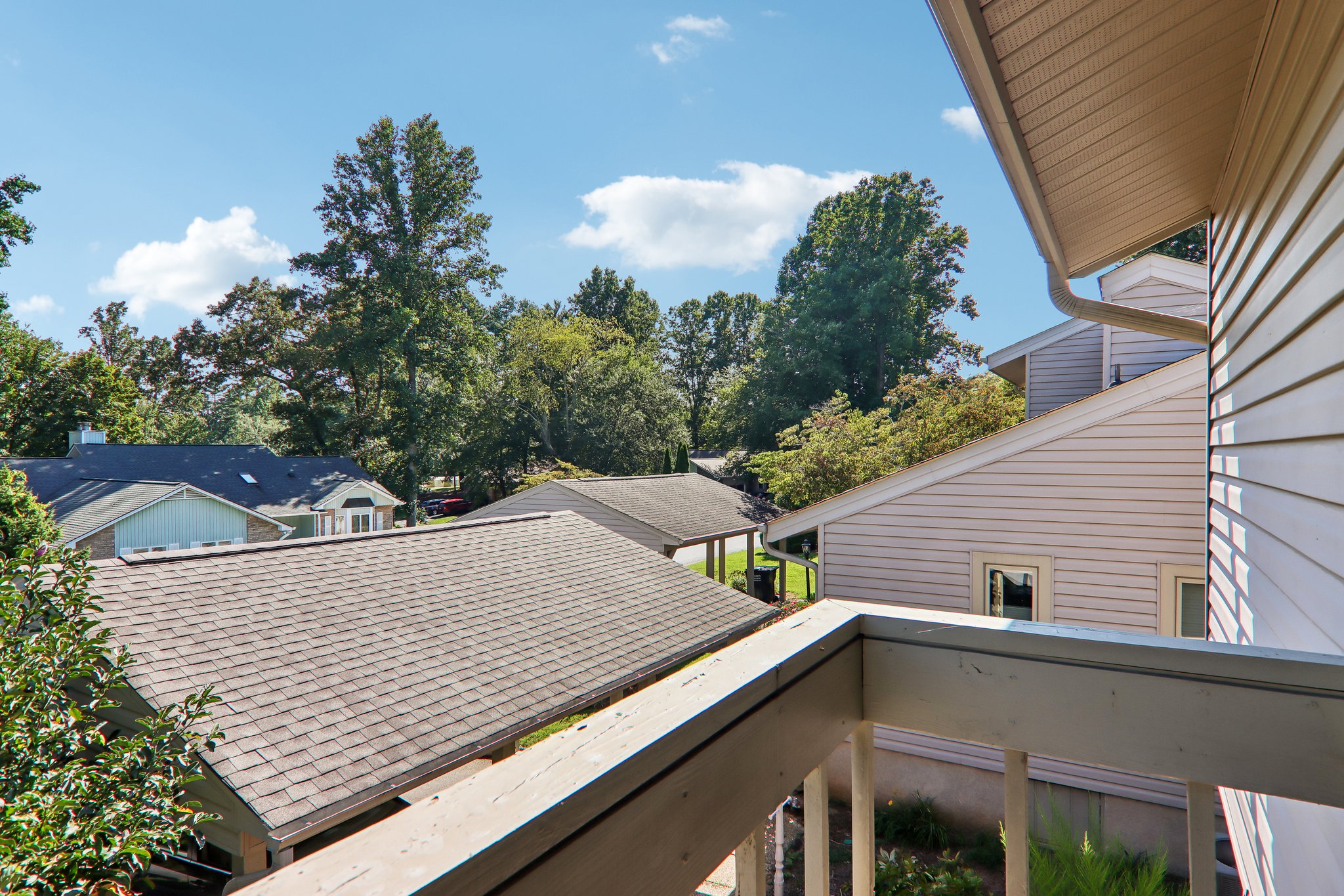 Foxmoor Ct-S0309-037.jpg
