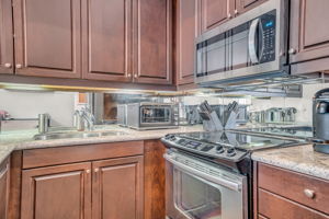 14-kitchen2