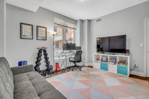 21-second bedroom2