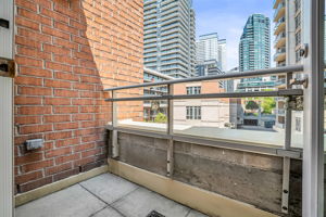 42-balcony1