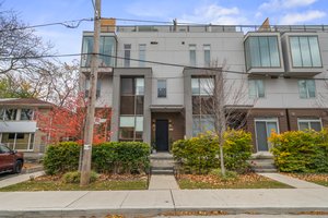 18 Greenbriar Rd Unit 4, Toronto ON — real estate photography by Amazing Photo Video