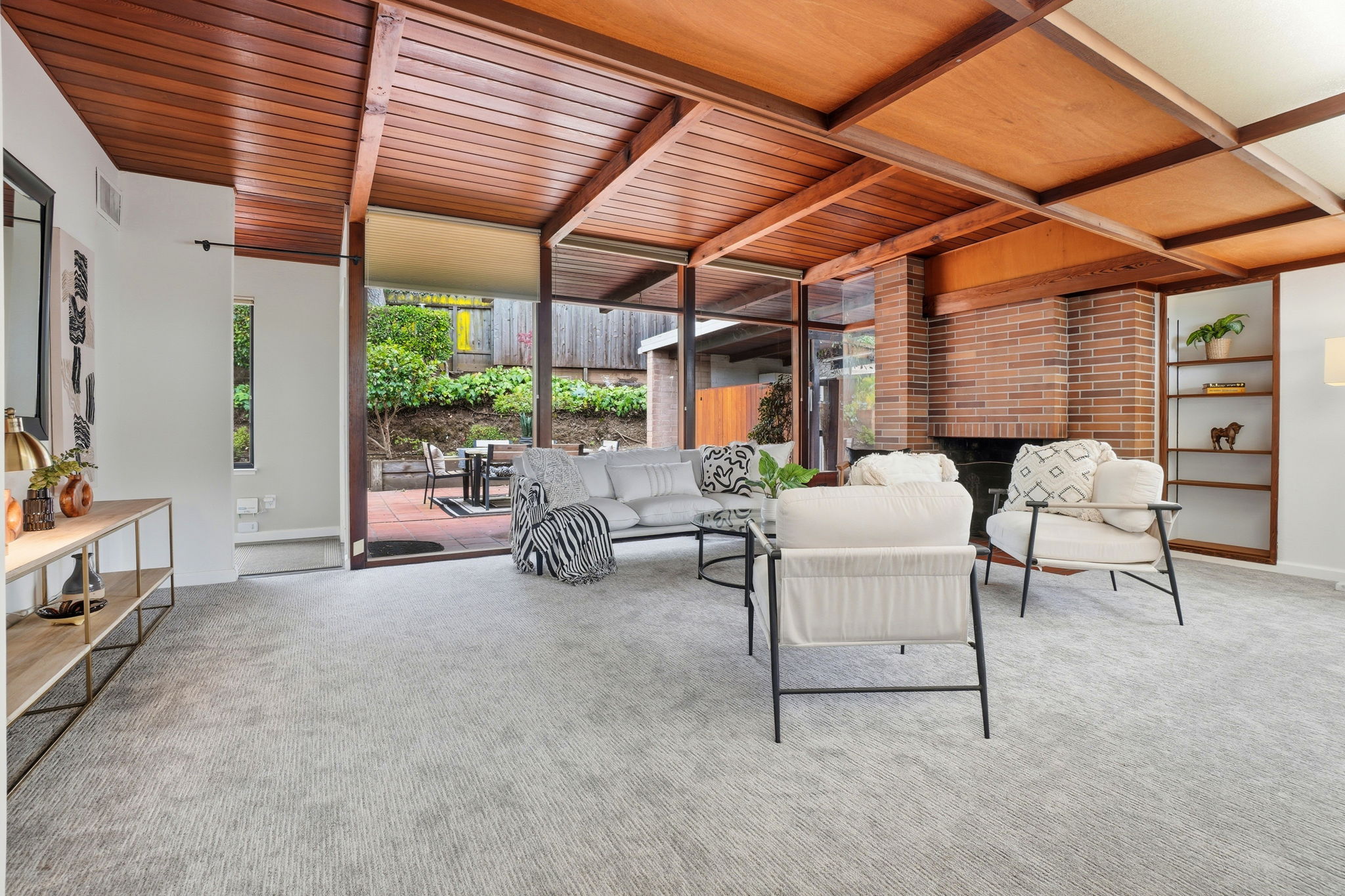 007_F8_18 Hillbarn Ct