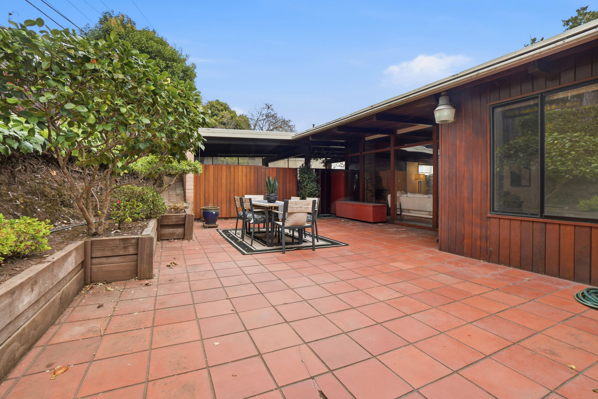 039_F8_18 Hillbarn Ct