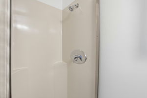 030_F8_18 Hillbarn Ct