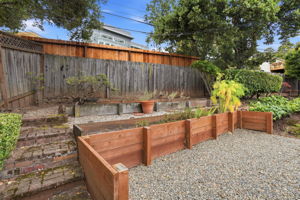 042_F8_18 Hillbarn Ct