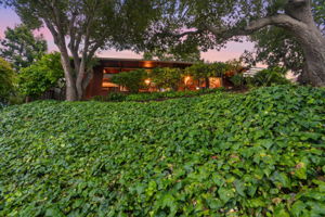 003_F8_TWILIGHT_18 Hillbarn Ct
