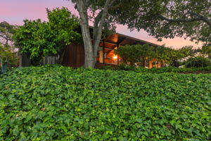 010_F8_TWILIGHT_18 Hillbarn Ct
