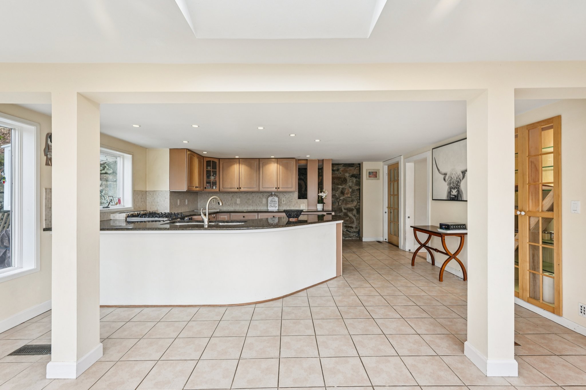 Juengstville Rd-S2203-021.jpg