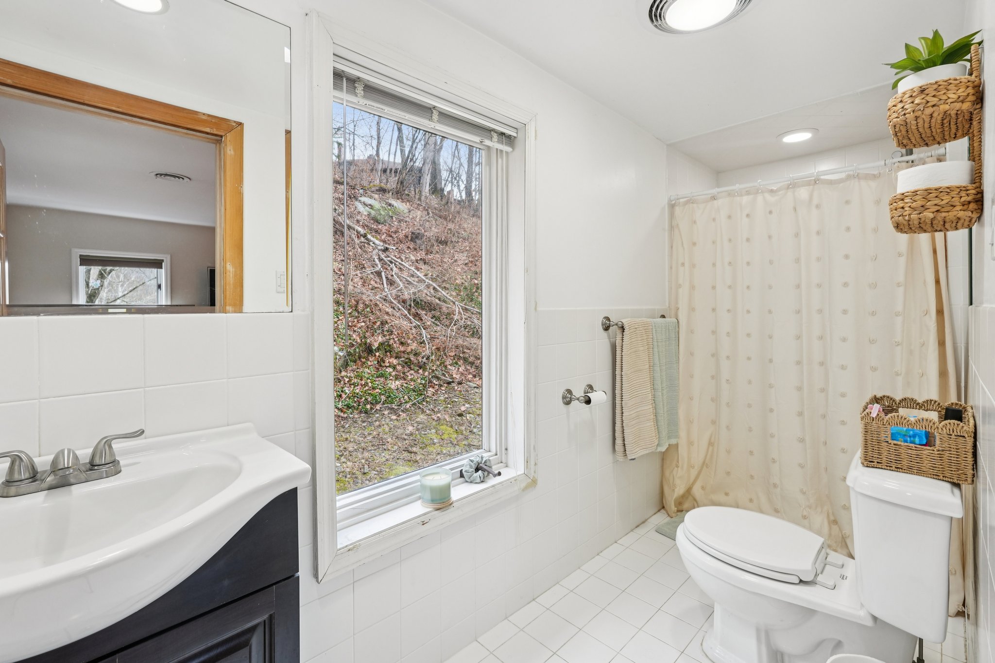 Juengstville Rd-S2203-039.jpg