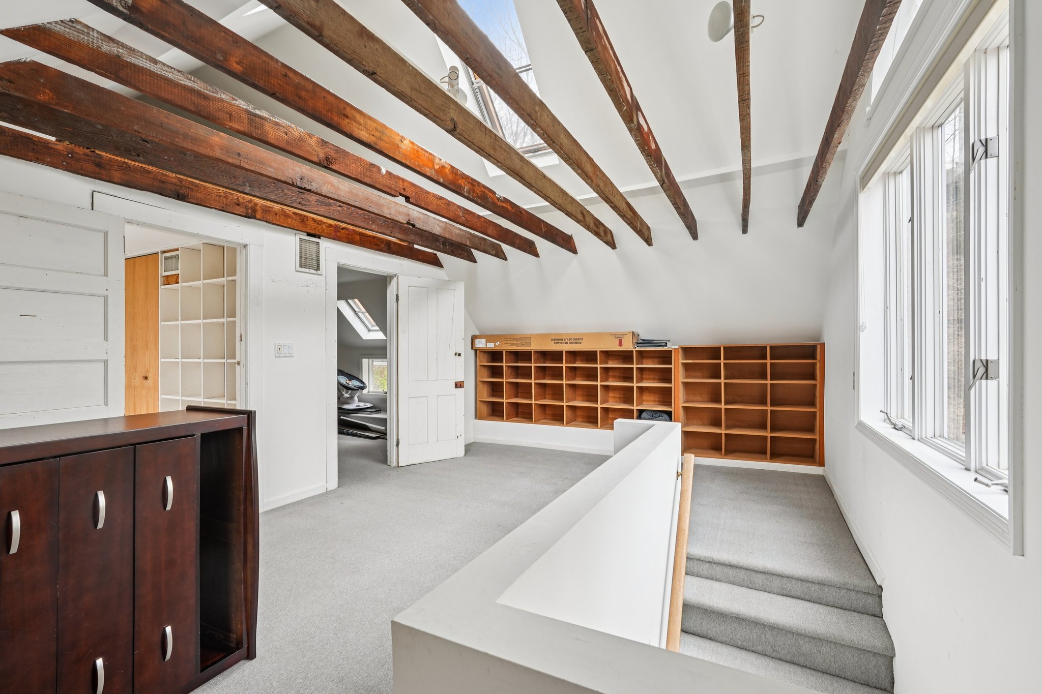 Juengstville Rd-S2203-042.jpg