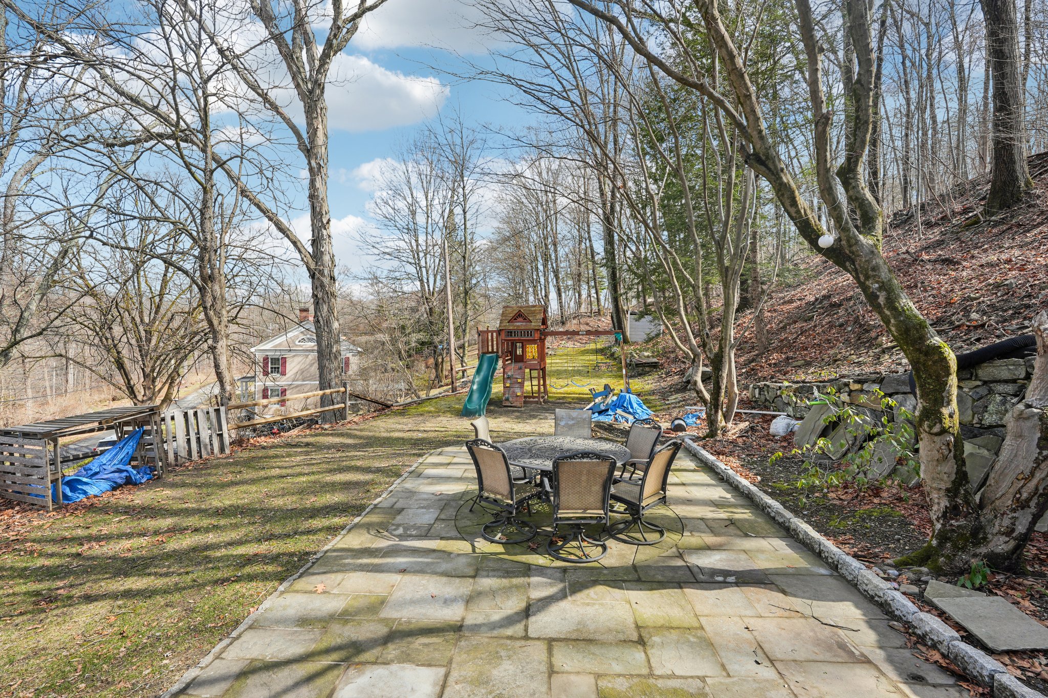 Juengstville Rd-S2203-057.jpg