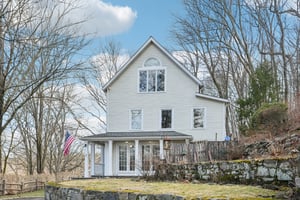 Juengstville Rd-S2203-002.jpg