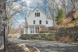 Juengstville Rd-S2203-007.jpg