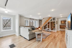 Juengstville Rd-S2203-011.jpg