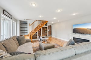 Juengstville Rd-S2203-012.jpg