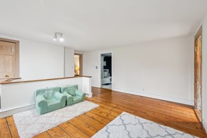 Juengstville Rd-S2203-014.jpg