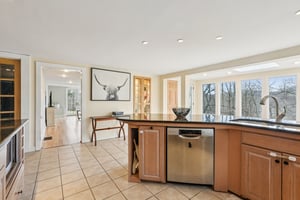 Juengstville Rd-S2203-026.jpg