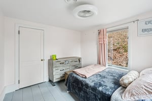 Juengstville Rd-S2203-031.jpg