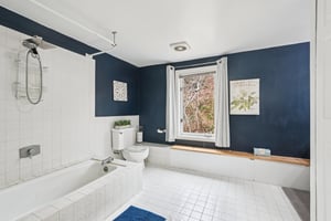 Juengstville Rd-S2203-032.jpg