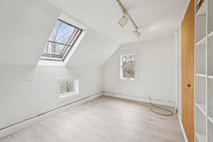 Juengstville Rd-S2203-044.jpg