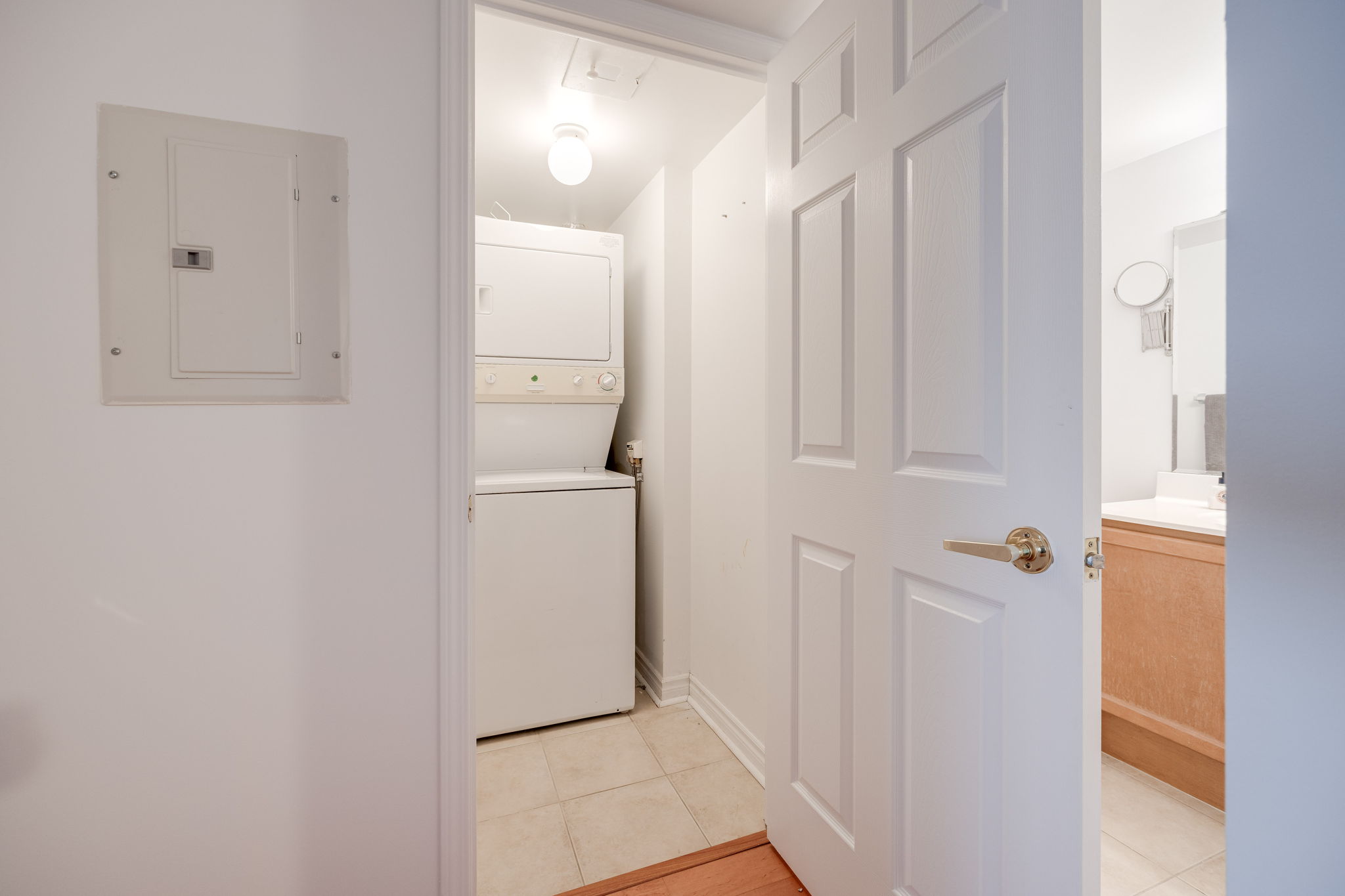 Toronto property showcase — delivered property photograph 17