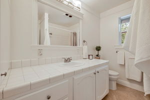 034_18 Linden Rd