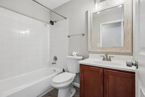 Lone Elk Ln-S2409-015.jpg