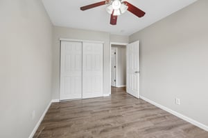 Lone Elk Ln-S2409-017.jpg