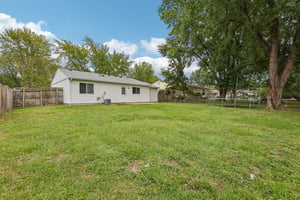 Lone Elk Ln-S2409-024.jpg