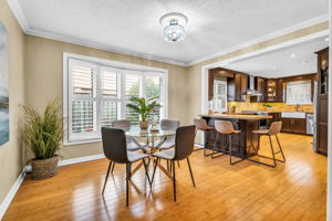 Kitchen/Eating Area