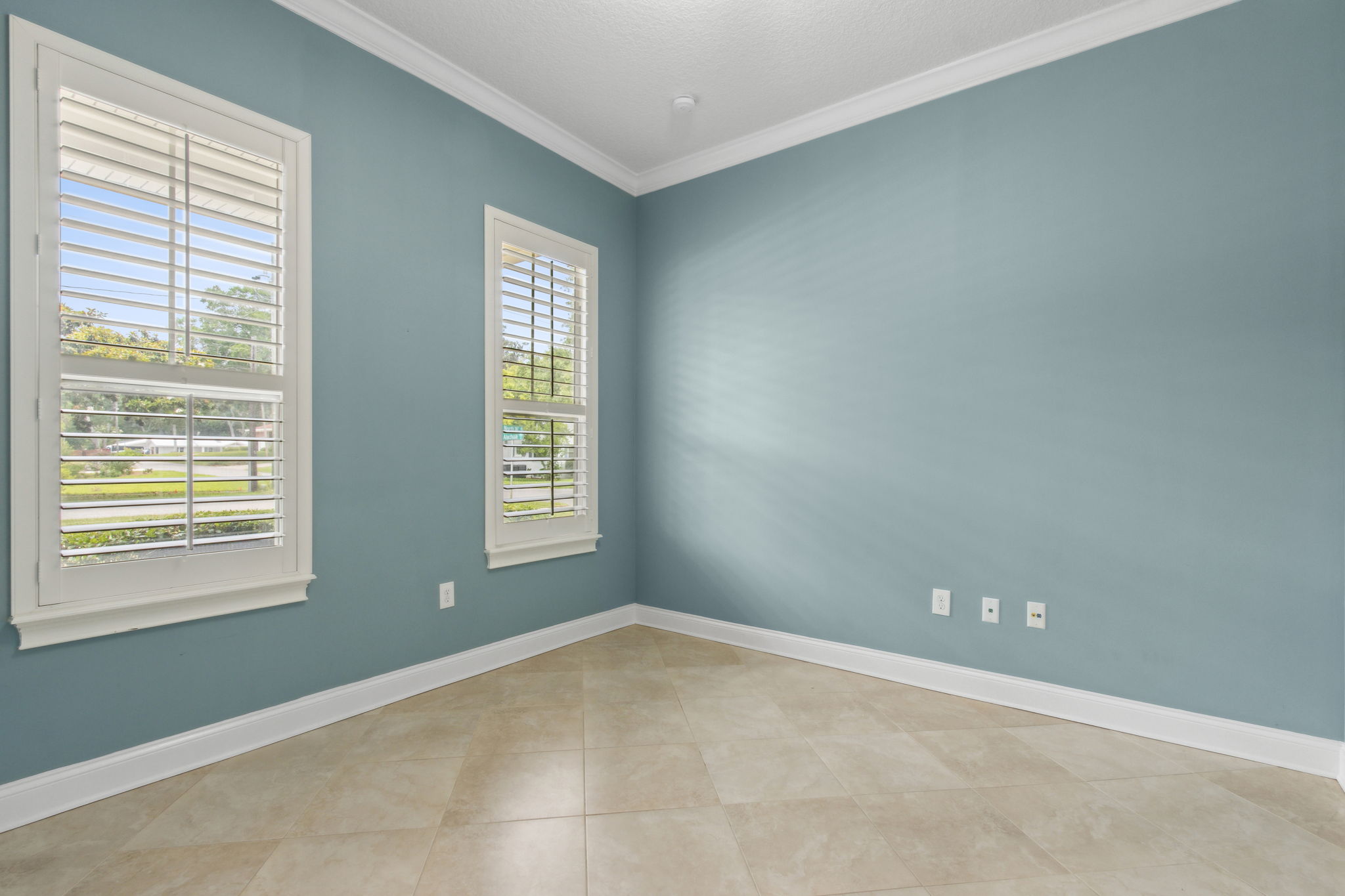 Bedroom/Office