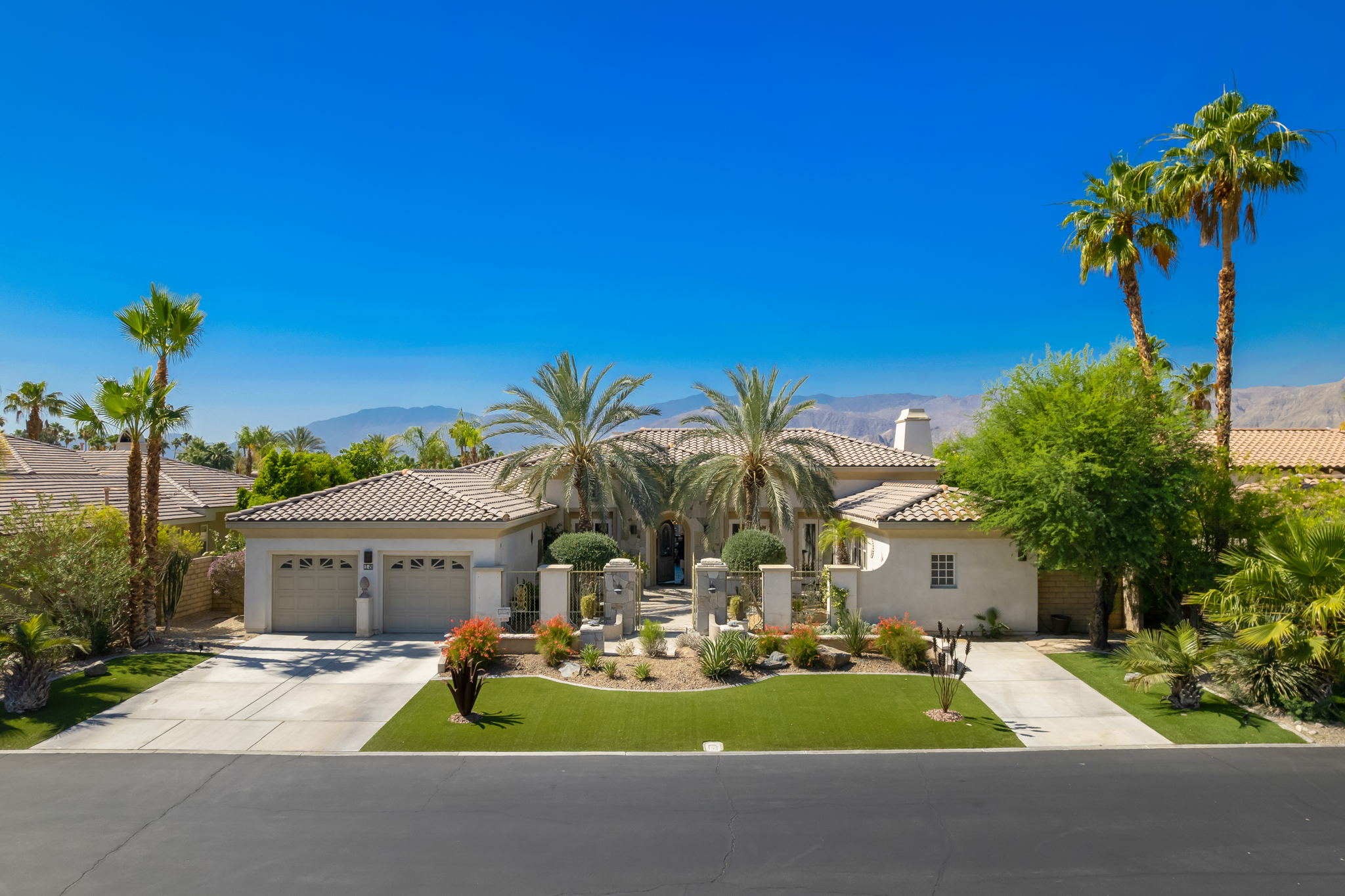 18 Oakmont Dr, Rancho Mirage, CA 92270, USA Photo 1