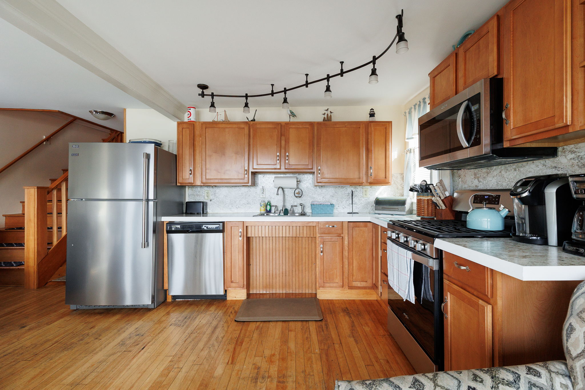 18 Otter St-32