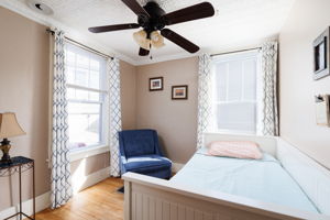 18 Otter St-26