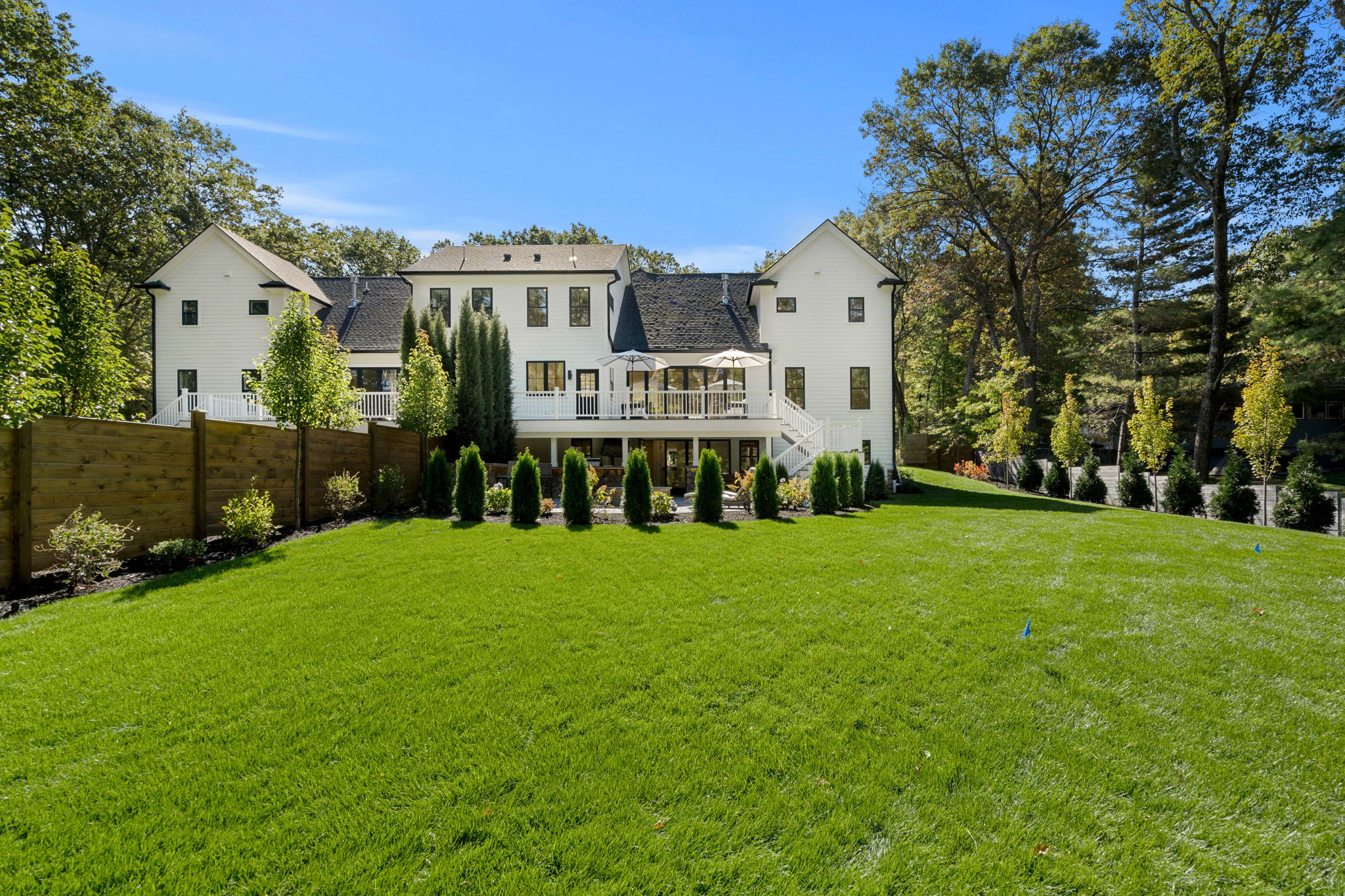 18 Overlook Dr, Bedford, MA 01730, USA Photo 5