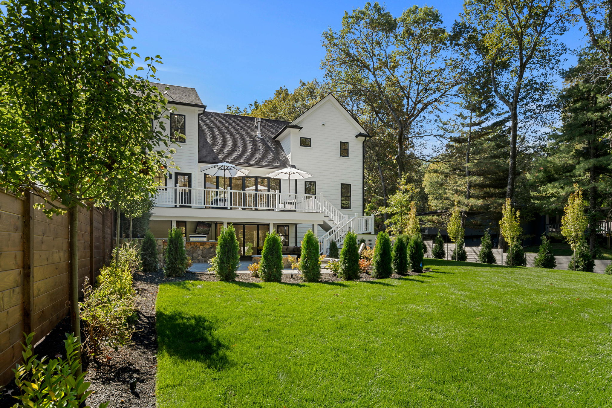 18 Overlook Dr, Bedford, MA 01730, USA Photo 6