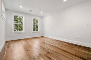18 Overlook Dr, Bedford, MA 01730, USA Photo 21