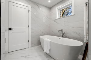 18 Overlook Dr, Bedford, MA 01730, USA Photo 33