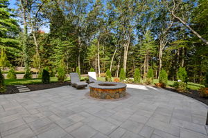 18 Overlook Dr, Bedford, MA 01730, USA Photo 48