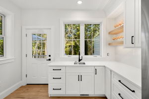 18 Overlook Dr, Bedford, MA 01730, USA Photo 52